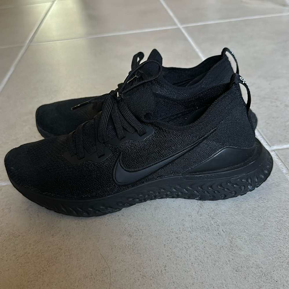 Nike epic react flyknit 2 women’s 10.5 men’s 9